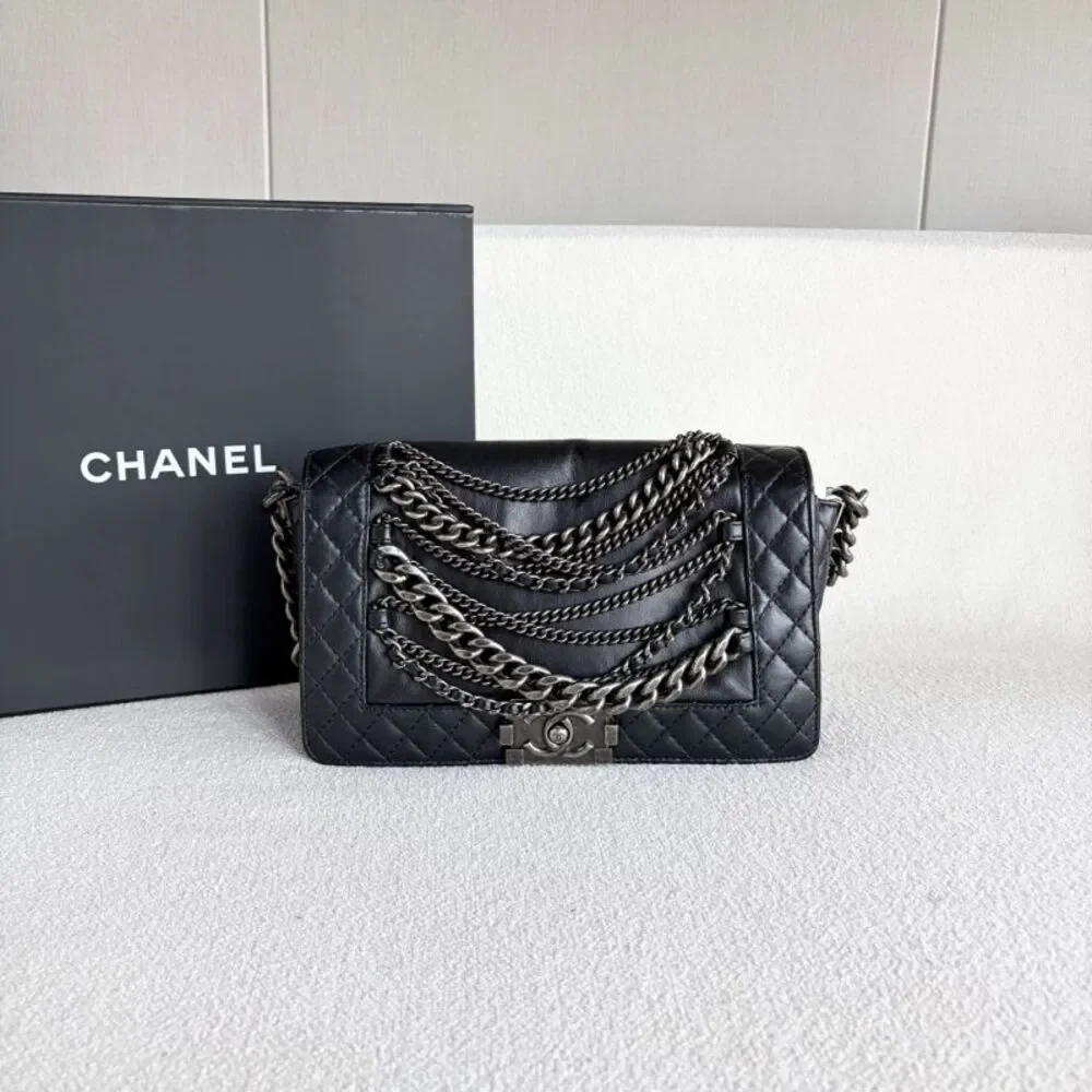 Chanel Women Pre-Loved Bag Very Good Condition